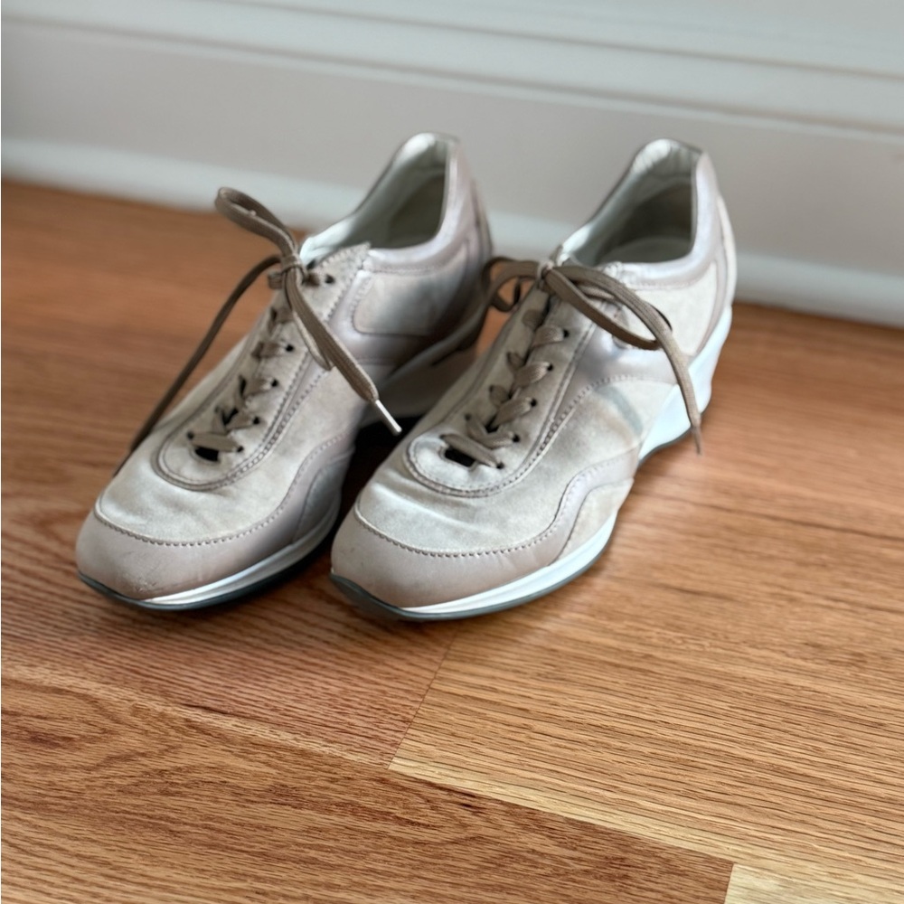 Tod's Beige Lace-Up Sneakers